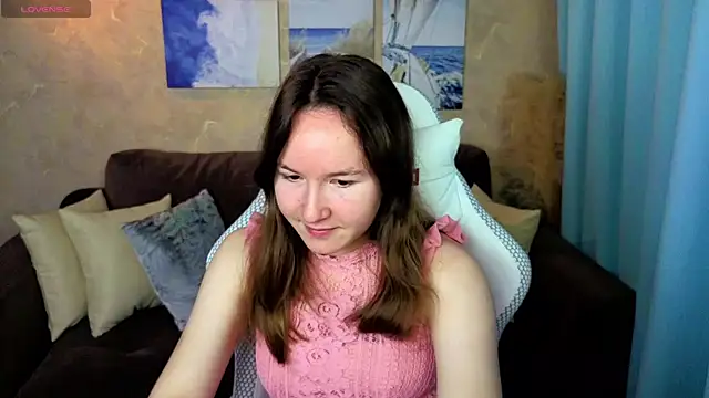 Snapshot of Little_doll_meow chatting on November 28, 2025, 2:56 am Little doll meow online show from November 28, 2025, 2:56 am