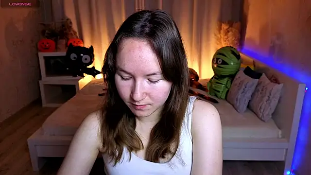 Snapshot of Little_doll_meow chatting on October 30, 2025, 2:54 am Little doll meow online show from October 30, 2025, 2:54 am