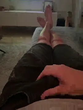 Erukker229 online show from September 14, 2025, 6:52 pm