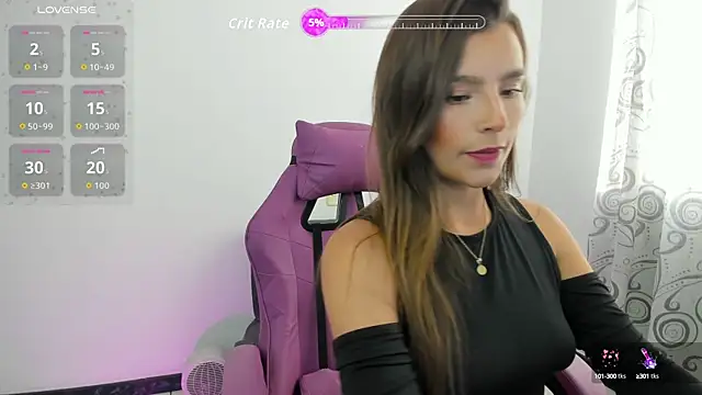 Snapshot of Adhhaaraaa_ chatting on October 8, 2025, 9:37 pm Adhhaaraaa online show from October 8, 2025, 9:37 pm