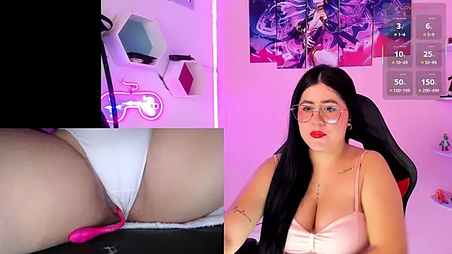 Snapshot of DanielaHang chatting on November 20, 2025, 1:34 pm DanielaHang online show from November 20, 2025, 1:34 pm