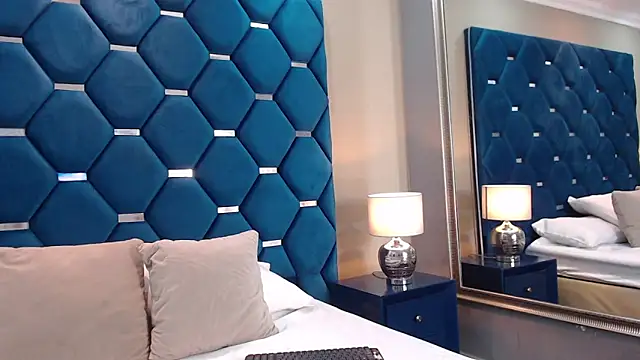 ThaniaJones online show from February 27, 2026, 12:05 pm