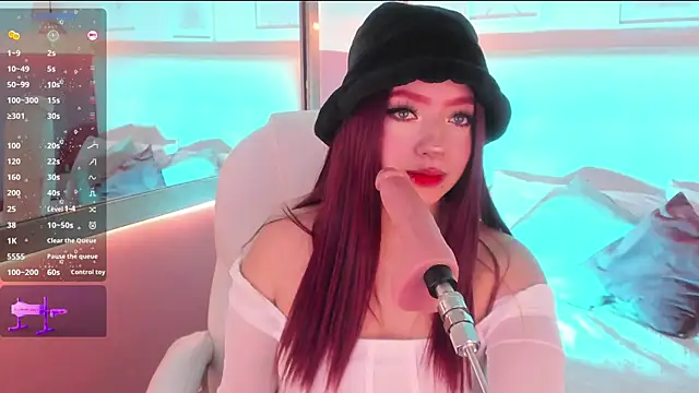 Snapshot of Kloe_Raize chatting on December 28, 2024, 10:34 pm Kloe Raize online show from December 28, 2024, 10:34 pm