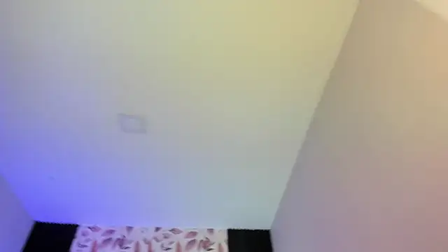 PaulinaDuarte online show from February 4, 2026, 12:11 pm