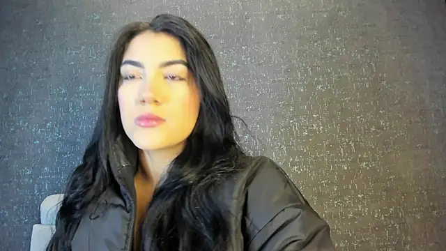 PaulinaDuarte online show from February 12, 2026, 11:21 am