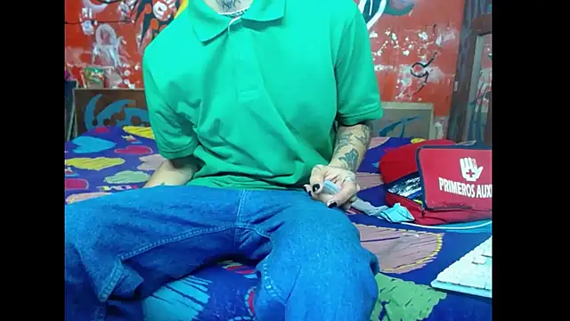 Snapshot of deivid_estrada chatting on March 20, 2025, 3:58 pm deivid estrada online show from March 20, 2025, 3:58 pm