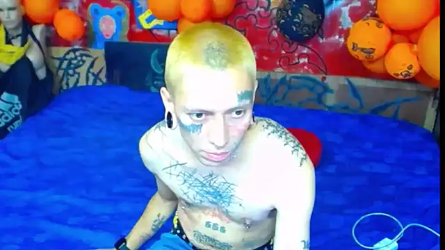 Snapshot of deivid_estrada chatting on October 18, 2025, 4:42 pm deivid estrada online show from October 18, 2025, 4:42 pm