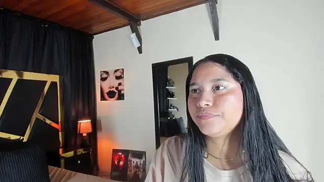 EmiliWilliams online show from November 14, 2025, 11:41 pm