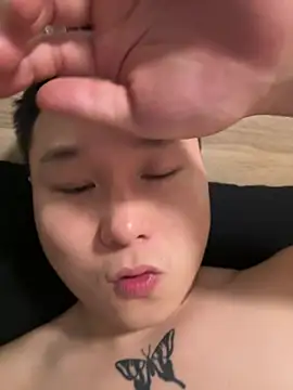 Eric246 online show from April 22, 2026, 4:58 pm