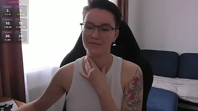 JessieFlower online show from May 30, 2026, 7:36 am