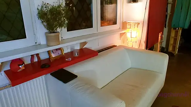 Snapshot of BongChannel chatting on February 2, 2025, 5:58 pm BongChannel online show from February 2, 2025, 5:58 pm