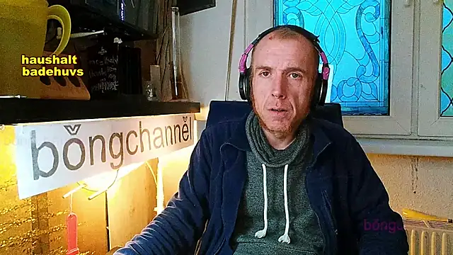 Snapshot of BongChannel chatting on January 22, 2025, 4:12 pm BongChannel online show from January 22, 2025, 4:12 pm