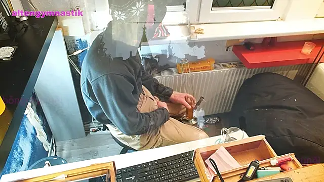 Snapshot of BongChannel chatting on March 18, 2025, 3:12 am BongChannel online show from March 18, 2025, 3:12 am