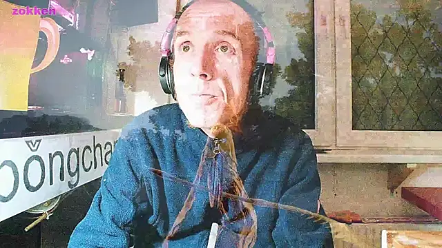 Snapshot of BongChannel chatting on January 26, 2025, 6:48 pm BongChannel online show from January 26, 2025, 6:48 pm