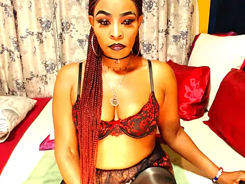 Snapshot of ChloeTyler23 chatting on November 1, 2025, 12:17 am ChloeTyler23 online show from November 1, 2025, 12:17 am