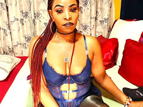 Snapshot of ChloeTyler23 chatting on October 31, 2025, 10:01 am ChloeTyler23 online show from October 31, 2025, 10:01 am