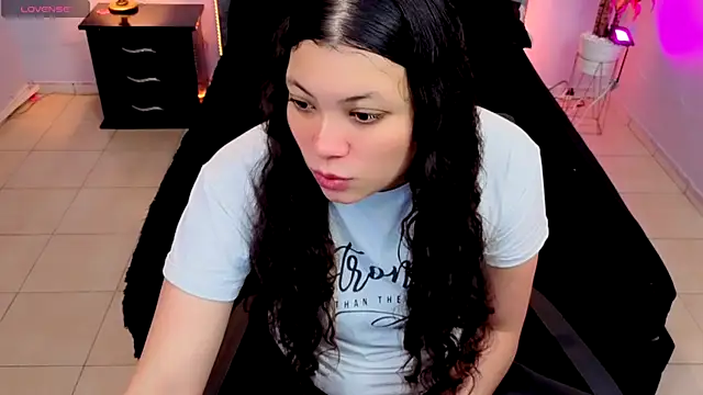 Snapshot of Lana_stone_ chatting on October 23, 2025, 3:16 am Lana stone online show from October 23, 2025, 3:16 am