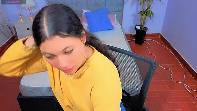 Snapshot of Lana_stone_ chatting on January 11, 2026, 3:35 am Lana stone online show from January 11, 2026, 3:35 am