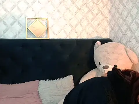 Snapshot of Emma-Wilson chatting on October 3, 2025, 6:26 am Emma-Wilson online show from October 3, 2025, 6:26 am