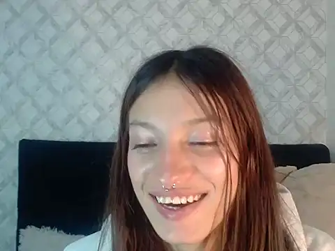 Snapshot of Emma-Wilson chatting on November 27, 2025, 3:29 am Emma-Wilson online show from November 27, 2025, 3:29 am