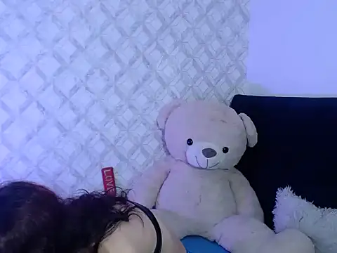 Snapshot of Emma-Wilson chatting on October 24, 2025, 3:49 am Emma-Wilson online show from October 24, 2025, 3:49 am