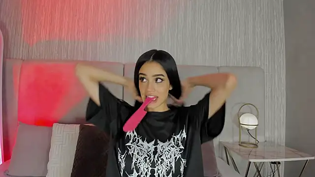 Snapshot of MALENA-ANGEL chatting on November 17, 2025, 7:51 pm MALENA-ANGEL online show from November 17, 2025, 7:51 pm