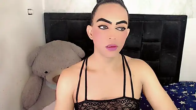 Snapshot of Michell_Queen chatting on October 23, 2025, 6:45 am Michell Queen online show from October 23, 2025, 6:45 am