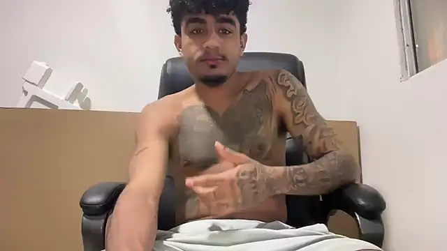 dominic brandd23 online show from December 23, 2025, 6:56 am