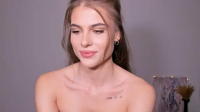 Snapshot of Missalgel chatting on November 10, 2025, 10:42 am Missalgel online show from November 10, 2025, 10:42 am