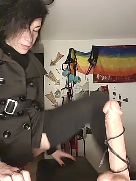 freyamoret online show from March 28, 2026, 4:24 am