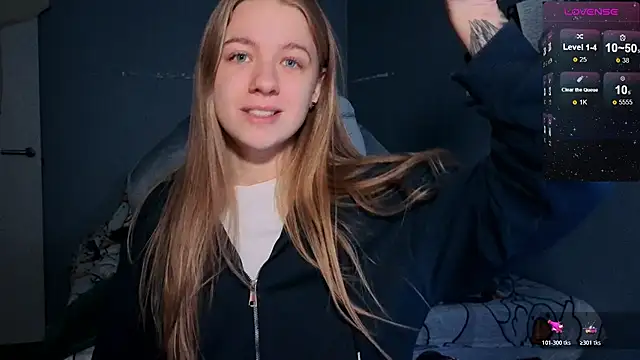 Snapshot of candy_maggie chatting on October 22, 2025, 2:27 pm candy maggie online show from October 22, 2025, 2:27 pm