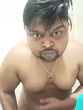 Snapshot of julywwrt chatting on December 19, 2024, 12:56 am julywwrt online show from December 19, 2024, 12:56 am