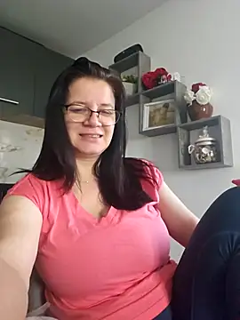 Snapshot of KristenVega chatting on November 22, 2025, 8:13 am KristenVega online show from November 22, 2025, 8:13 am