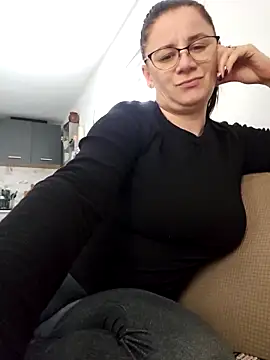 Snapshot of KristenVega chatting on February 8, 2026, 12:14 pm KristenVega online show from February 8, 2026, 12:14 pm