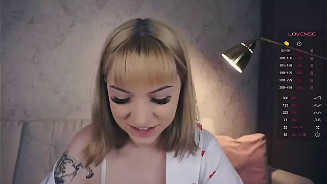 Snapshot of KateDolphin chatting on March 4, 2025, 5:24 pm KateDolphin online show from March 4, 2025, 5:24 pm