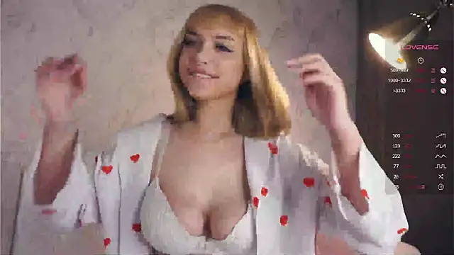 Snapshot of KateDolphin chatting on February 21, 2025, 7:10 pm KateDolphin online show from February 21, 2025, 7:10 pm