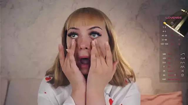 Snapshot of KateDolphin chatting on March 1, 2025, 5:49 pm KateDolphin online show from March 1, 2025, 5:49 pm