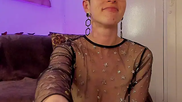 Snapshot of cuddlingbunny chatting on February 15, 2025, 1:31 am cuddlingbunny online show from February 15, 2025, 1:31 am