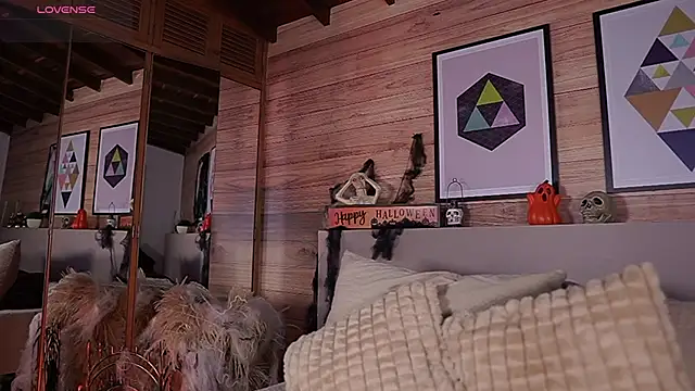 Snapshot of AmmyScott chatting on October 24, 2025, 11:15 pm AmmyScott online show from October 24, 2025, 11:15 pm