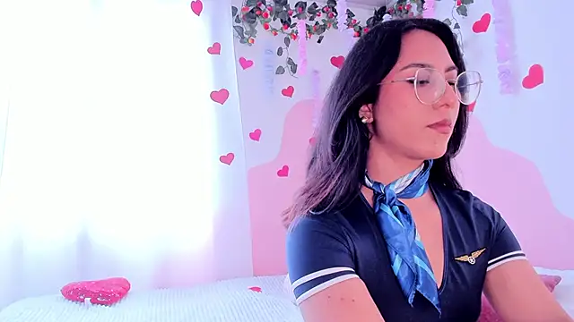 Snapshot of DaraBeckett chatting on February 15, 2026, 6:07 pm DaraBeckett online show from February 15, 2026, 6:07 pm