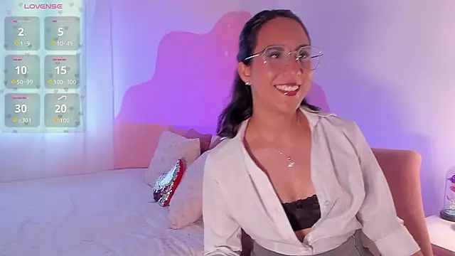 DaraBeckett online show from March 24, 2026, 10:32 pm