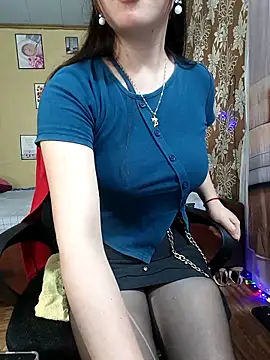 Snapshot of Lanian_99 chatting on November 2, 2025, 3:33 am Lanian 99 online show from November 2, 2025, 3:33 am