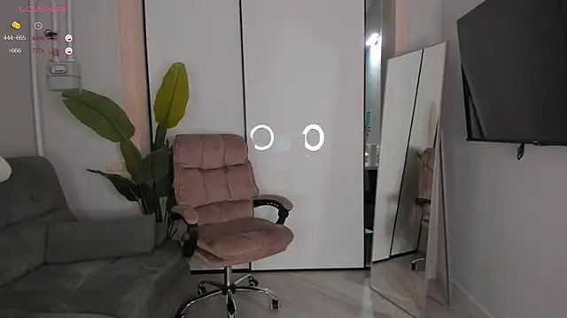 Snapshot of helen_ramsay chatting on October 14, 2025, 3:01 pm helen ramsay online show from October 14, 2025, 3:01 pm