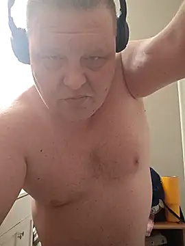 jrsexy83 online show from March 13, 2025, 5:00 am