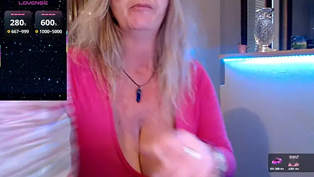 JennaDeluxe online show from February 17, 2026, 12:24 pm