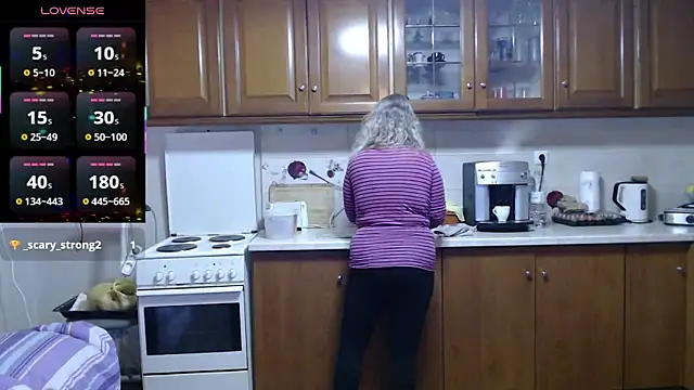 JennaDeluxe online show from April 16, 2026, 12:28 pm