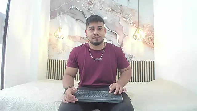 Snapshot of BrianMalonee chatting on November 12, 2025, 11:58 am BrianMalonee online show from November 12, 2025, 11:58 am