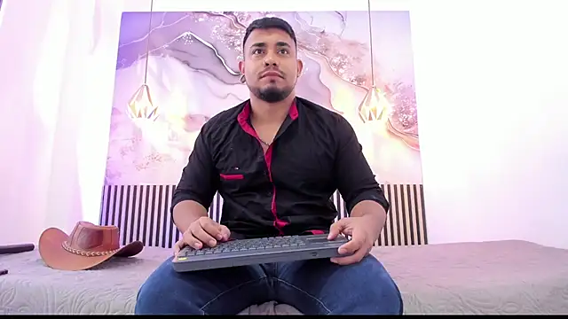 Snapshot of BrianMalonee chatting on September 16, 2025, 12:17 pm BrianMalonee online show from September 16, 2025, 12:17 pm