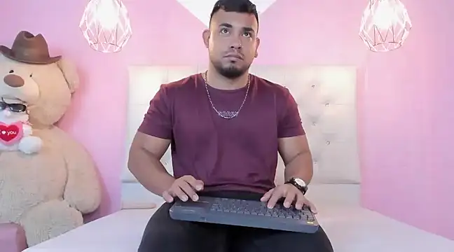 Snapshot of BrianMalonee chatting on March 13, 2025, 12:56 pm BrianMalonee online show from March 13, 2025, 12:56 pm