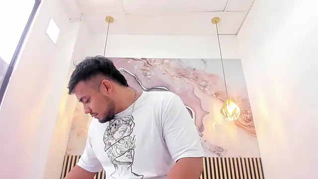 Snapshot of BrianMalonee chatting on November 25, 2025, 12:27 pm BrianMalonee online show from November 25, 2025, 12:27 pm